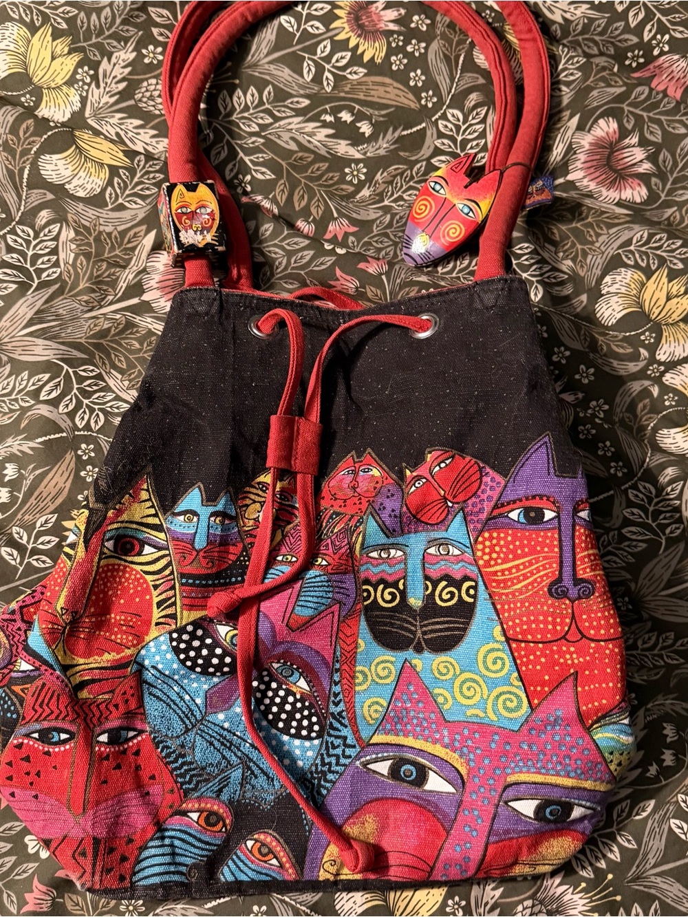 Vintage laurel Burch painted cat tote bag wooden bean and keychain